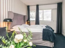 4 person holiday park home in Give