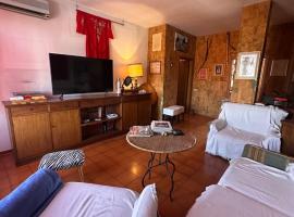vista suggestiva con ampi spazi，位于斯坎迪奇的酒店