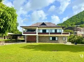 The Triplex at Villa Horizon - Three Private Suites