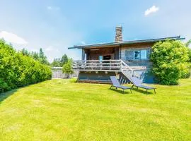 Quaint Chalet, Bernister