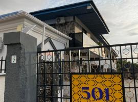 501 Aparthotel，位于阿库雷的酒店