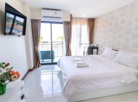 Arunsakhon luxury condo，位于Ban Khok Kham的酒店