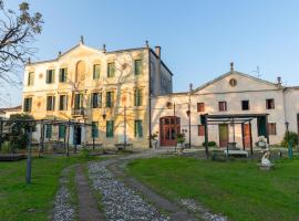 Villa Nani Mocenigo, Golin，位于多洛的酒店