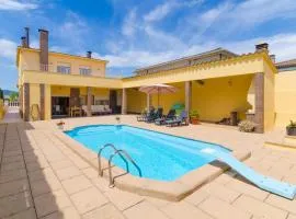 Catalunya Casas Off the beaten path oasis near lake!