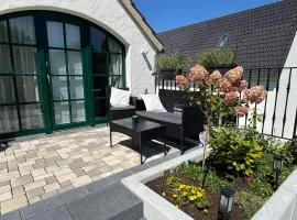 Modern renoviertes Appartment am Luisenhof
