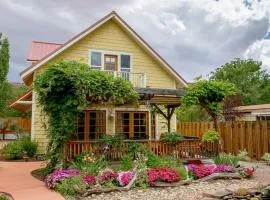 French Quarter Garden Cottage-Downtown, Hot Tub