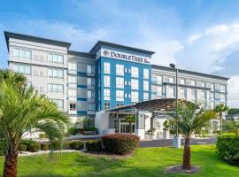 DoubleTree by Hilton Brunswick，位于布伦瑞克的酒店