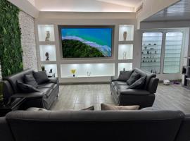 Atenea House，位于埃雷迪亚的酒店