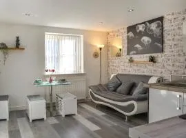 Holly's Apartment