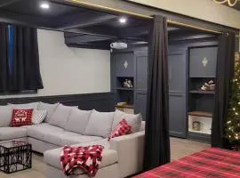 Modern Loft with Immersive Theatre Experience