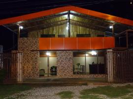 Hotel y Restaurante El Teca，位于Palmar Norte的酒店