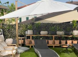 Casa Bianca Luino Terrace View，位于勒威诺的酒店