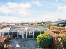 6 person holiday home in Rønde-By Traum