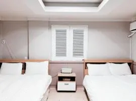 Daegu Dongseongro Gyeong`s Hostel