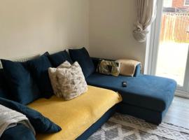 Airport house , Speke，位于斯皮克的酒店