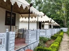Quila Camps and Resort, Burja