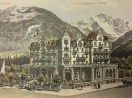 Carlton-Europe Vintage Adults Hotel，位于因特拉肯的带泳池的酒店