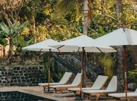 Kaz'alala Hosted B&B