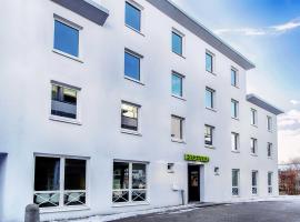 B&B Hotel München-Putzbrunn，位于普茨布伦的酒店