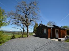 Charming Chalet in Vielsalm，位于维尔雅尔姆的酒店