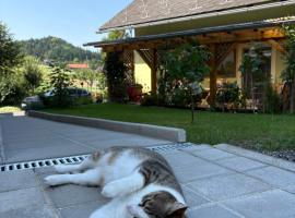 Gästezimmer Schupanez，位于洛伊查赫的酒店