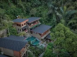 Alamora Healing Escape