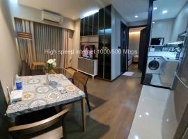 1BR Thonglor , Fast WiFi , Near Samitivej , Nightlife，位于Khlong Toei的酒店