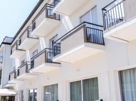 劳拉酒店，位于卡瓦利诺的酒店