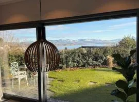 Spacious apartment with lake view and garden