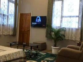 Beaumont Homestay 377