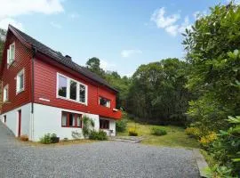 Lovely Home In Masfjordnes With Wifi
