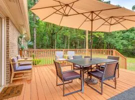 2 Mi to Bay and Beaches Home with Gazebo in Daphne