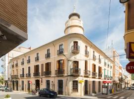 Hotel La Marsellesa，位于佩戈的酒店