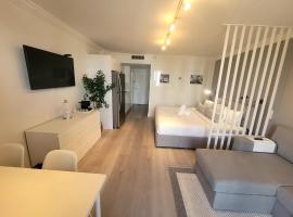 Departamentos con y sin balcón en primera línea de playa，位于阳光岛滩的酒店
