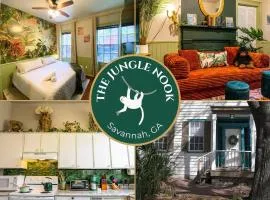 The Jungle Nook - Themed Getaway,Backyard,Grill