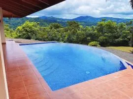 Casa Nekori Wonderful Mountain view 15 minutes from Samara