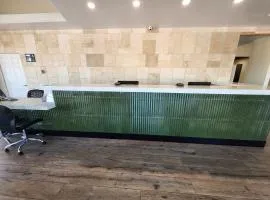 The Grand Inn Peoria