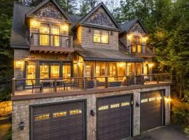 Boats, Paddleboards, Firepit & Game Room Fun