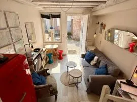 Joli maison de pêcheur à 50m de la plage en plein centre