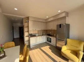 Spacious 2 bedroom Apartment near Marina by Solea Homes