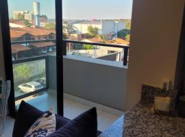 insignia5，位于Luque的酒店