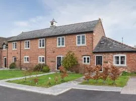 Apple Tree Barn- Uk40791