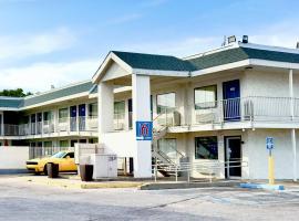 Motel 6-Austin, TX - North Central，位于奥斯汀的酒店