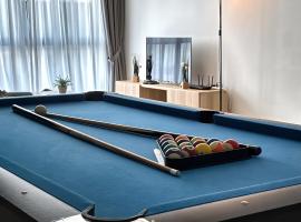 Sky88 3BR luxury condo w Pool Table (TOWN AREA)，位于新山的分契式公寓