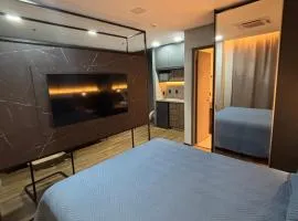 Flat Wynd Luxuoso lado Paulista com garagem piscina 1102
