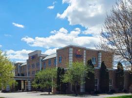 Comfort Inn & Suites Grafton-Cedarburg，位于Grafton的酒店