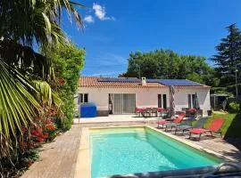 Villa Eguilles, ensoleillée, piscine à 10 mn d' Aix en Provence