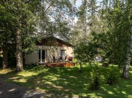 Vallaku Guesthouse，位于Pala的酒店