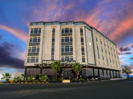 Grand Line جراند لاين，位于泰布克的带停车场的酒店