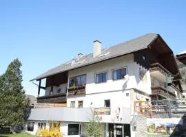 Apartment in Sankt Michael near Ski Slopes